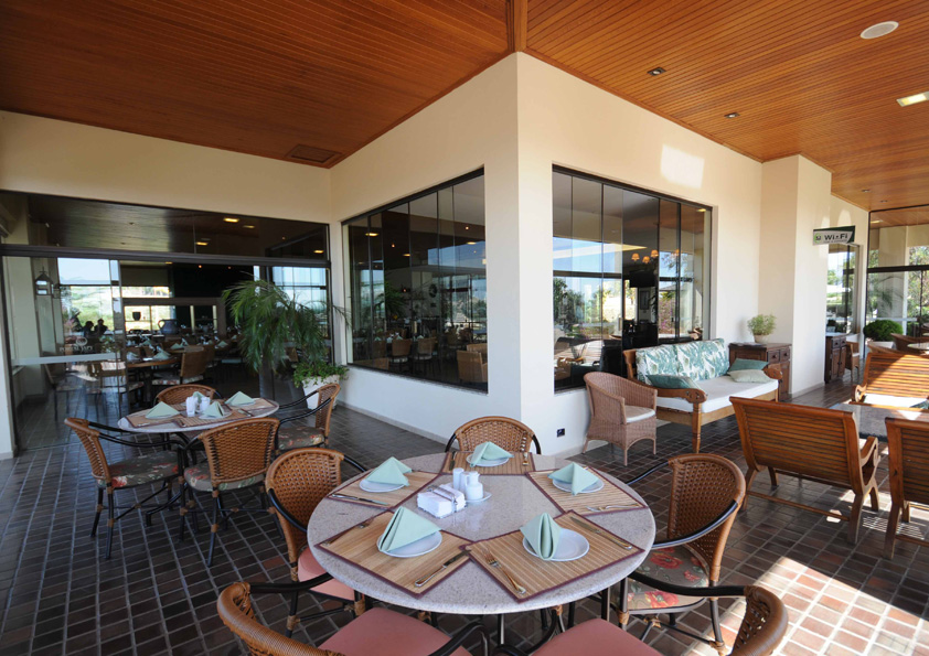 Restaurante e american bar